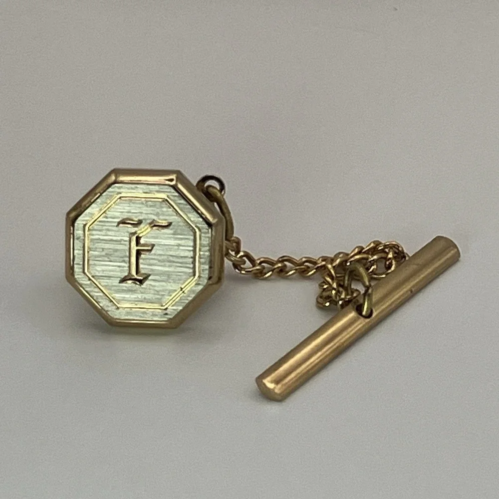 The Unbranded Brand vtg initial